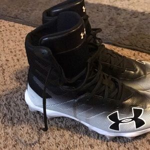 Boys under amour cleats